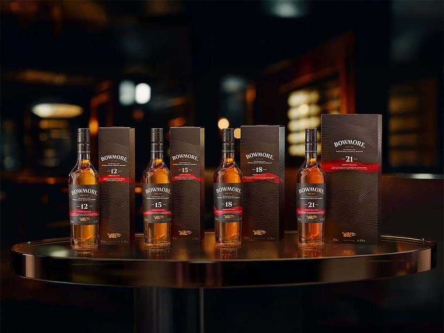 Thiết kế mới cho bộ sưu tập Bowmore Sherry Oak Collection 