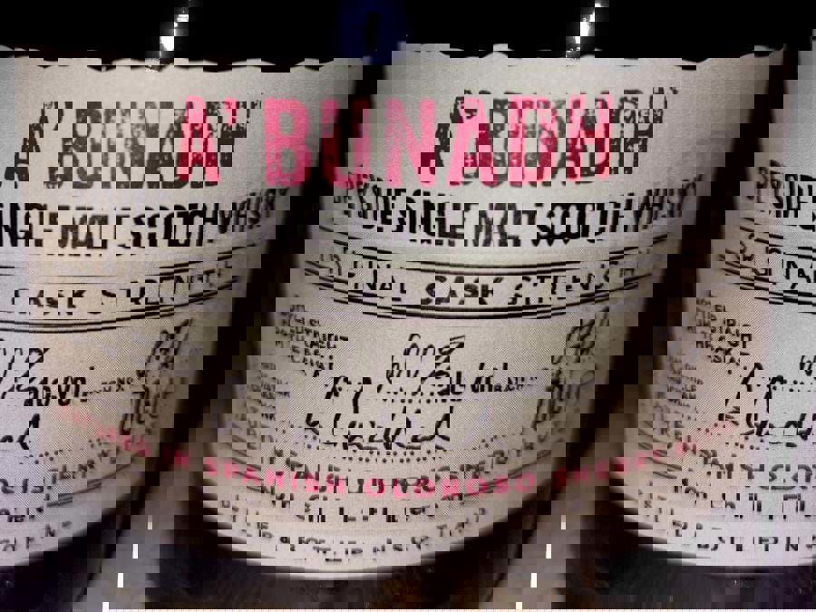 Batch number trên nhãn chai rượu whisky là gì? Batch number trên nhãn chai rượu whisky là gì?