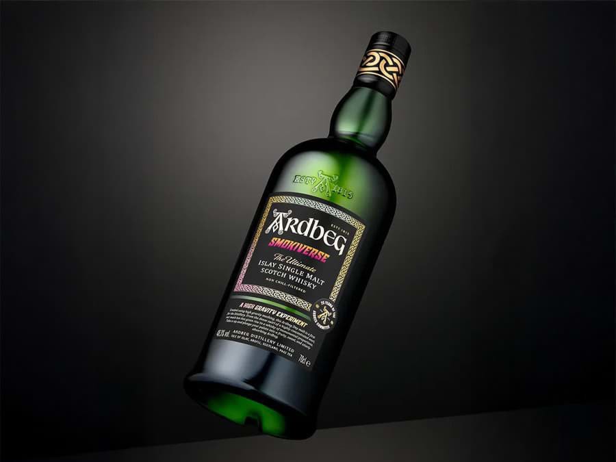 Ardbeg Smokiverse được phát hành Ardbeg Smokiverse được phát hành