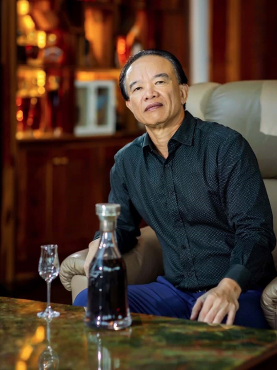 Nguyễn đình tuấn việt 