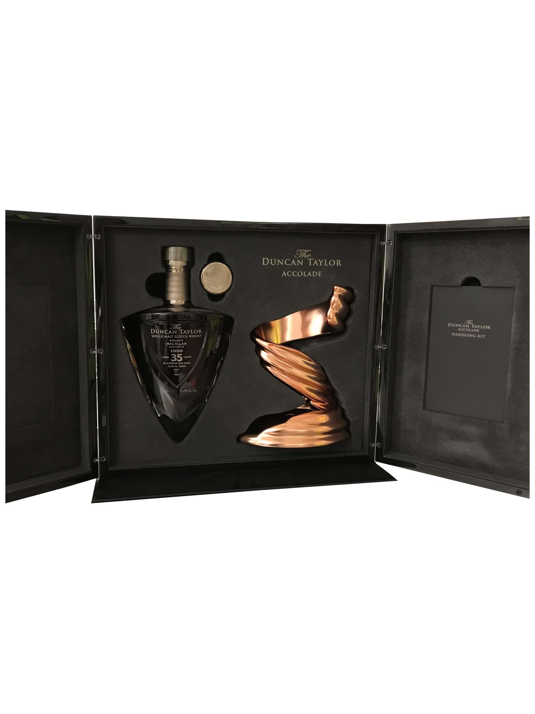 Macallan 1990 35 Year old Duncan Taylor The Accolade