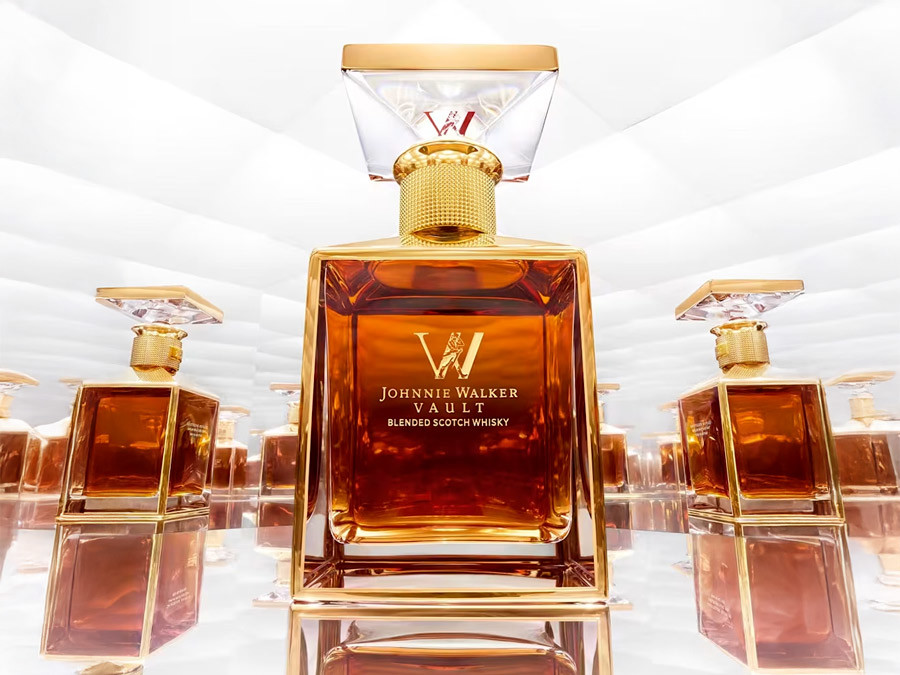 Johnnie Walker Vault x Olivier Rousteing: The Couture Blend Johnnie Walker Vault x Olivier Rousteing: The Couture Blend