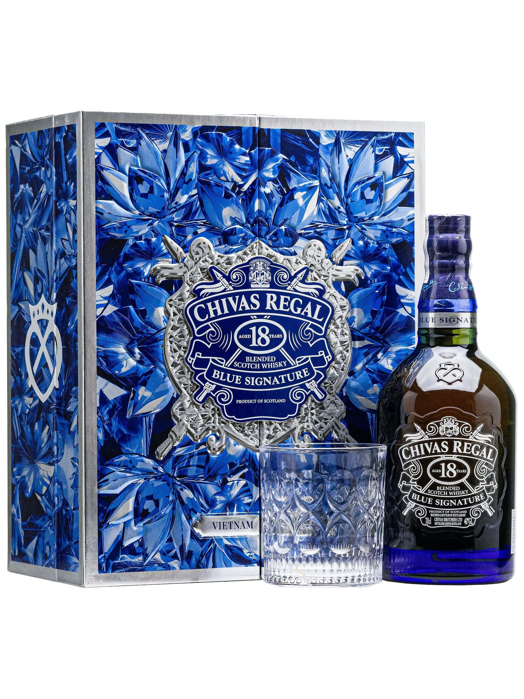 Chivas 18 Year old Blue Signature set qua tet binh ngo 2026