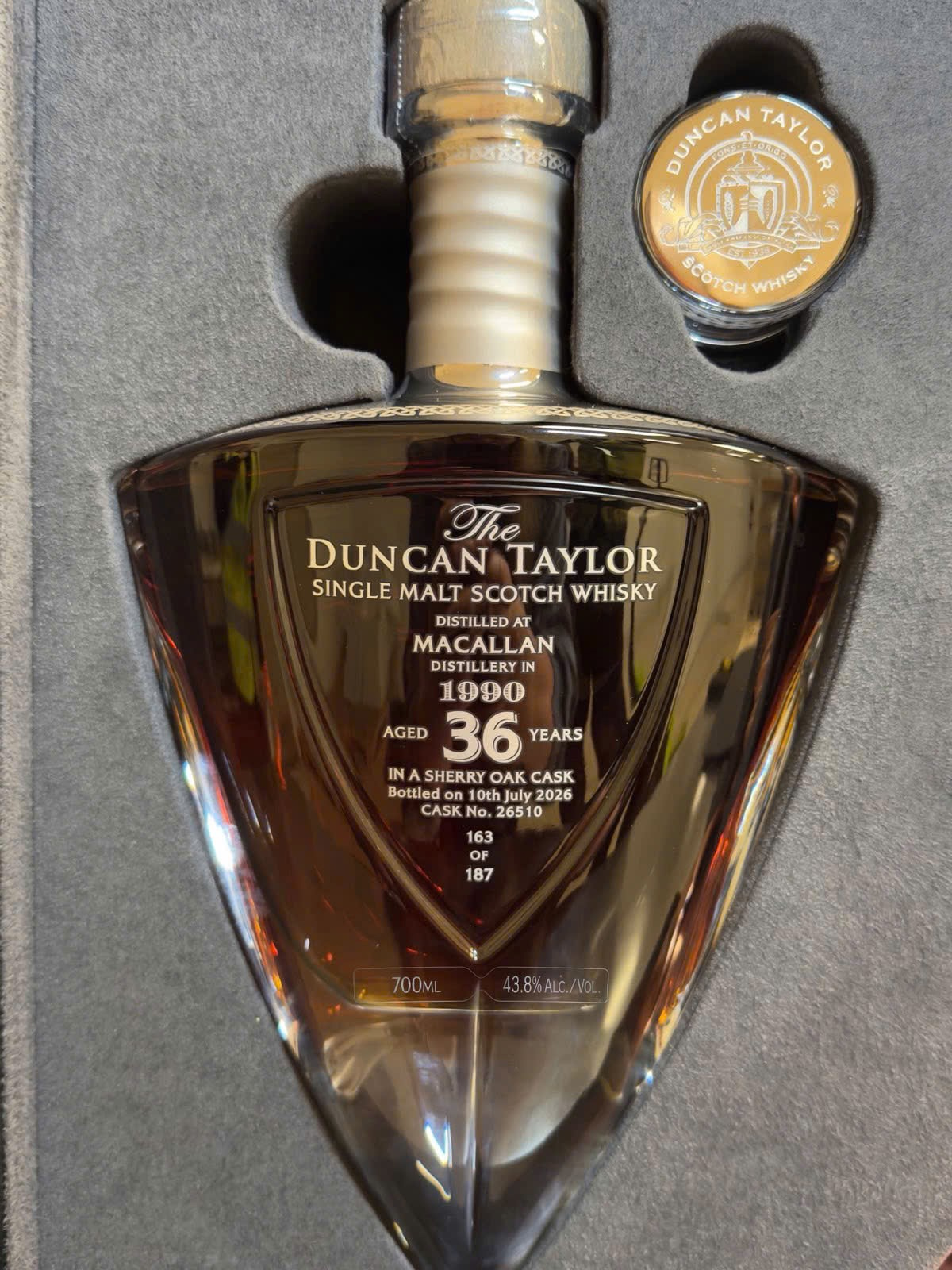Macallan 1990 - 36 Year old Accolade Collection
