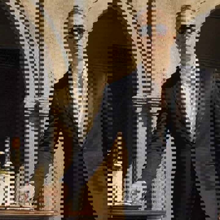 James Bond và whisky