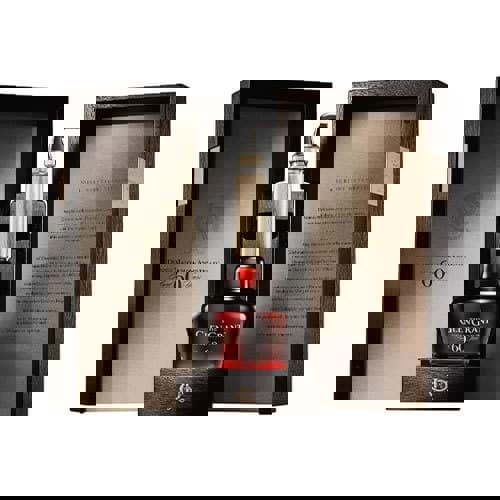 Phiên bản kỷ niệm Glen Grant Dennis Malcolm 60 năm Phiên bản kỷ niệm Glen Grant Dennis Malcolm 60 năm