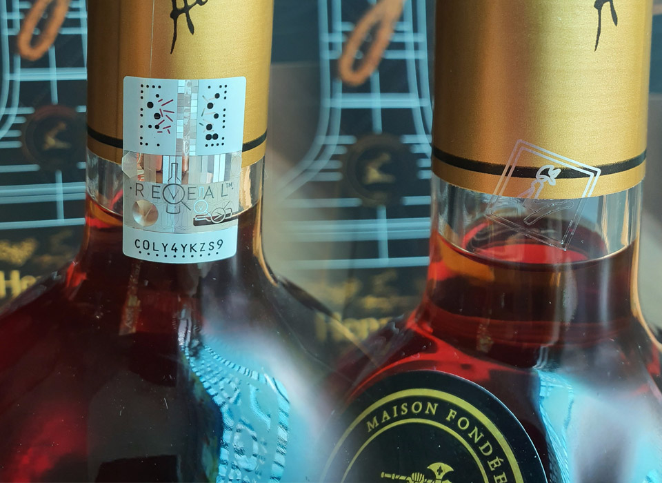 Hennessy VS chống giả