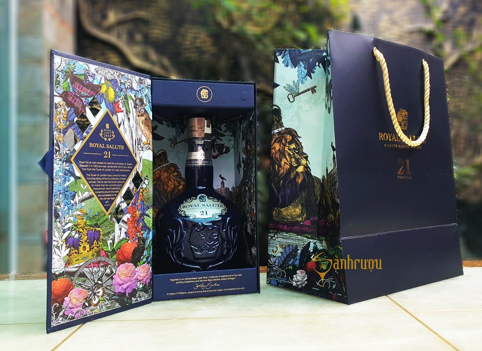 Chivas 21 - Chivas 21 năm, Royal Salute 21 - Sành rượu: Wine & Spirits